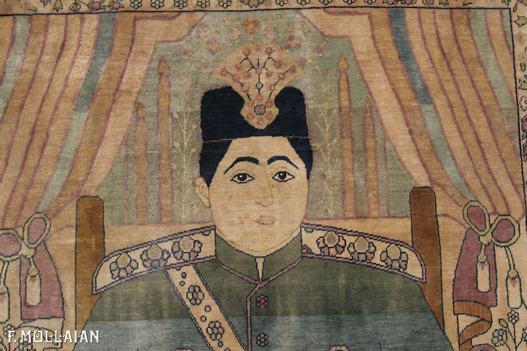 A Pictorial Antique Persian Kashan Mohtasham Rug n°:65838517